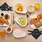 호텔 Prize By Radisson, Mitte 3*